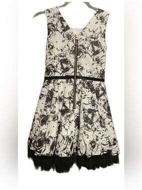 Zoe LTD Black and Cream Floral Fit-and-Flare Dress with Front Zip
